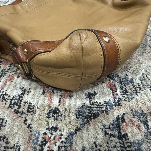 Coach Carly large hobo bag beige - Picture 6 of 17